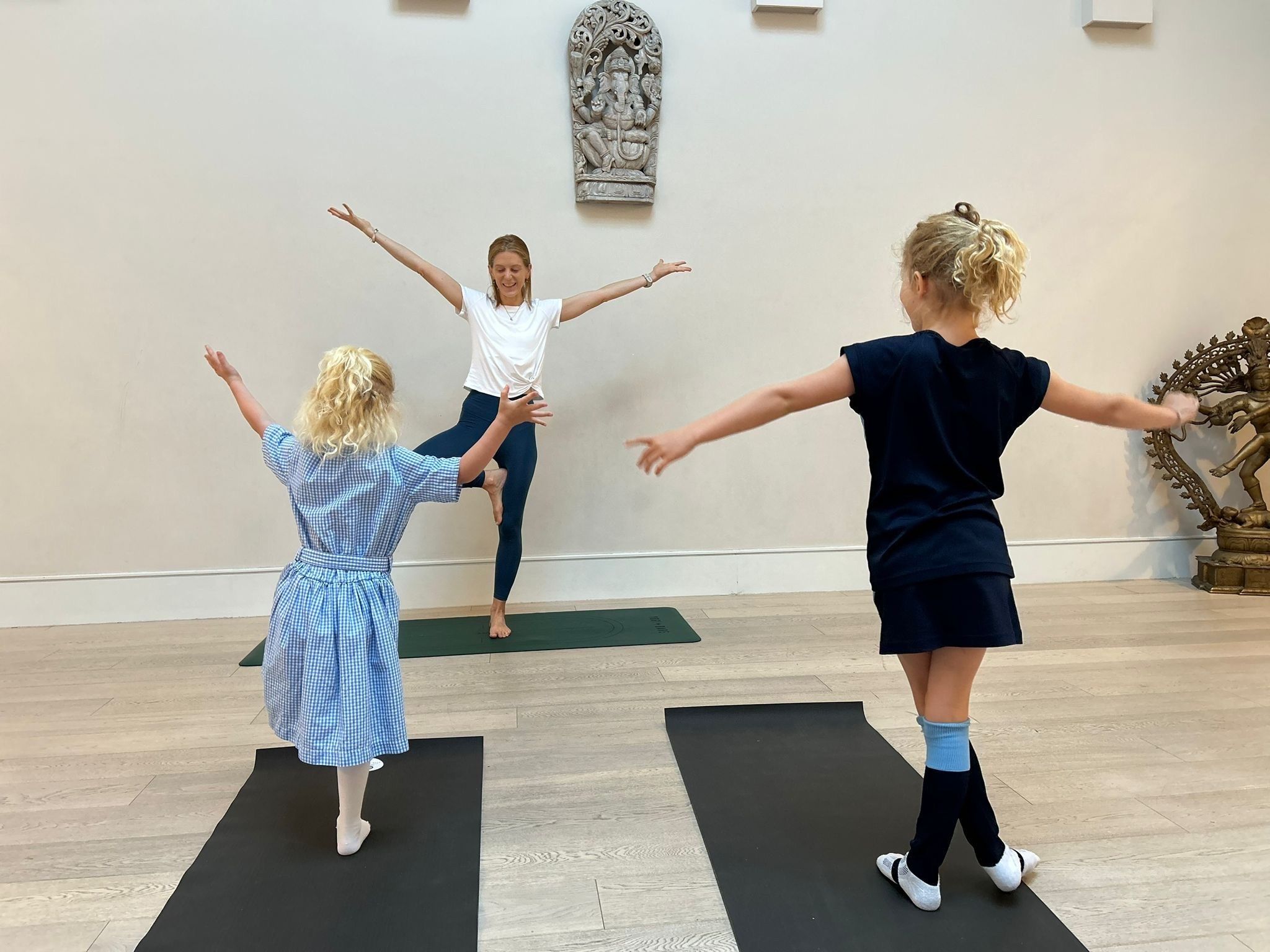 Gianna-kids-yoga