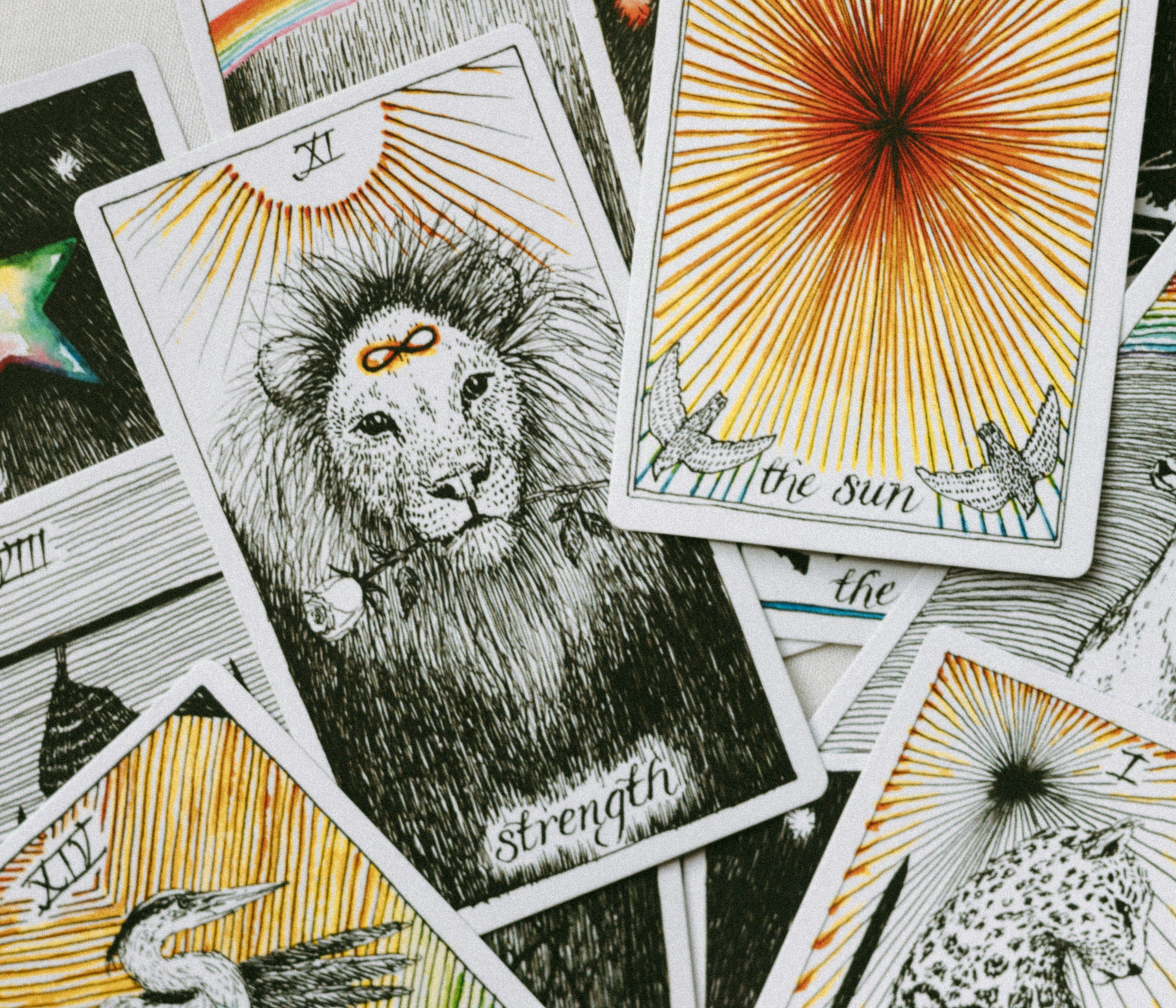 Tarot2-unsplash-cropped